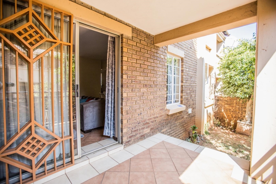 2 Bedroom Property for Sale in Mooikloof Ridge Gauteng