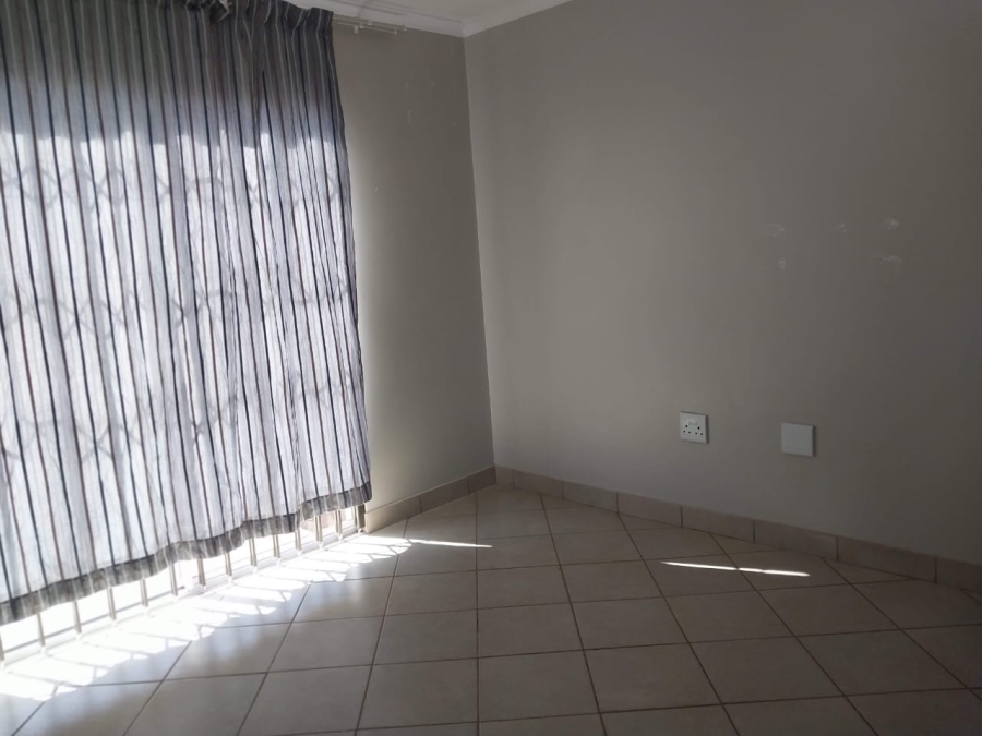 To Let 3 Bedroom Property for Rent in Mahube Valley Gauteng