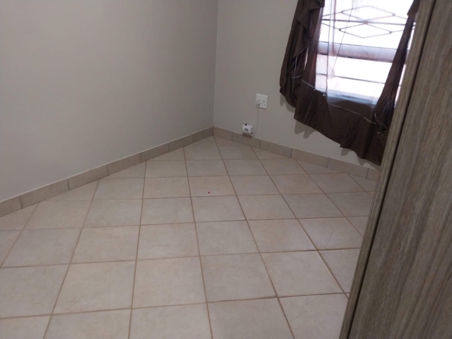 To Let 3 Bedroom Property for Rent in Mahube Valley Gauteng