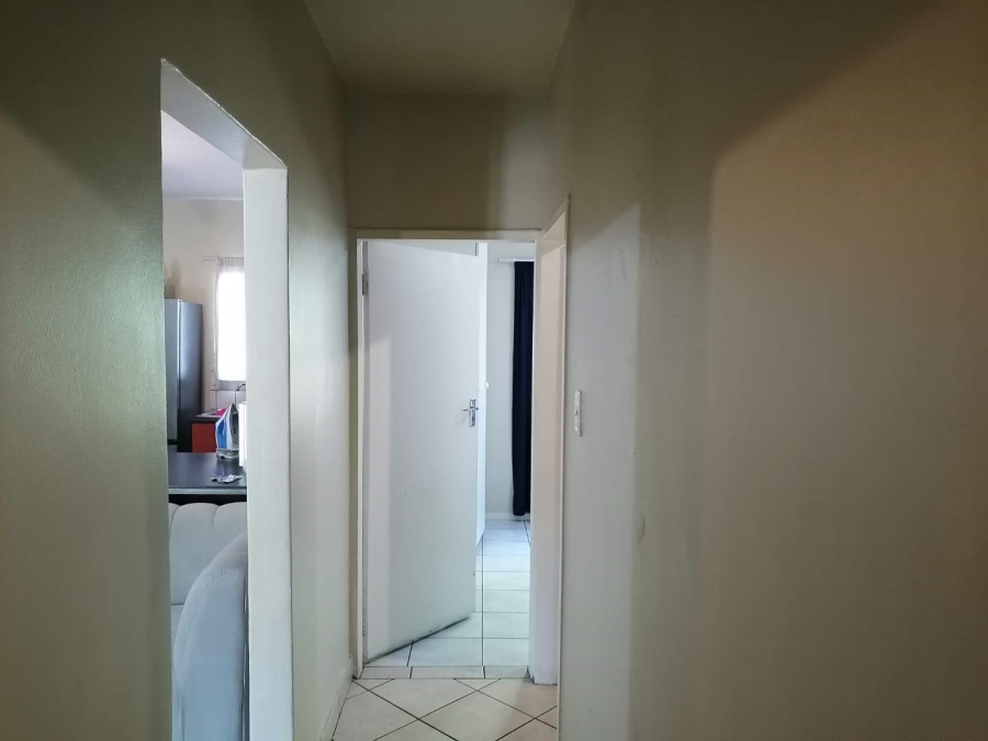 2 Bedroom Property for Sale in Vorna Valley Gauteng