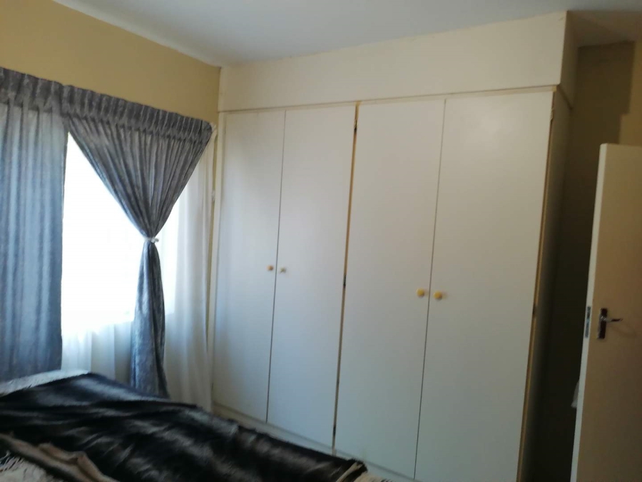 2 Bedroom Property for Sale in Vorna Valley Gauteng