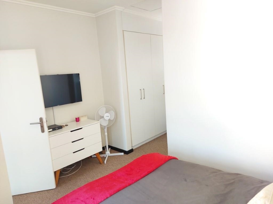 1 Bedroom Property for Sale in Lonehill Gauteng