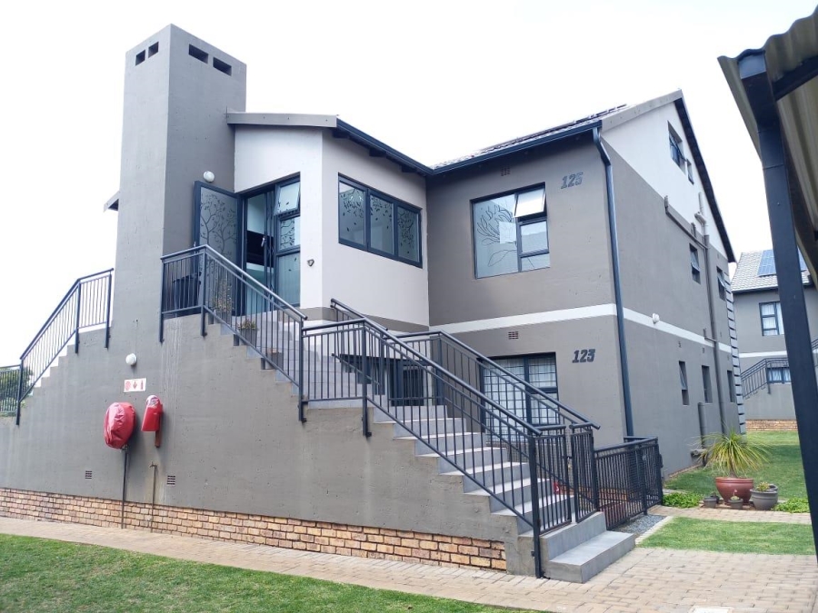 To Let 3 Bedroom Property for Rent in Norton Home Estate AH Gauteng