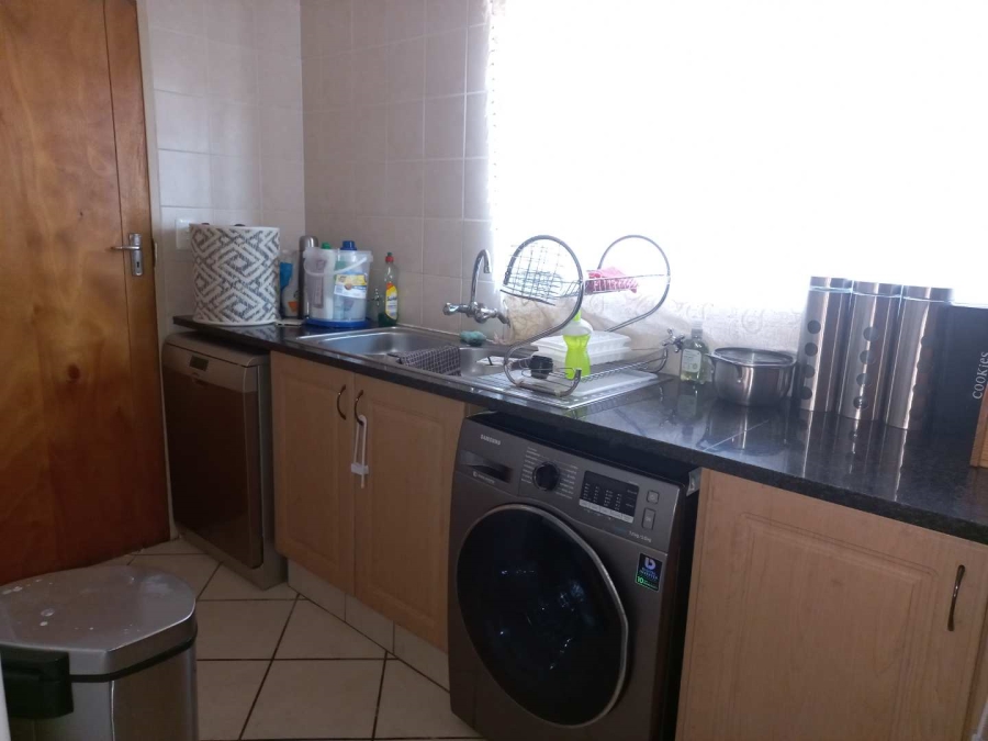 3 Bedroom Property for Sale in Hazeldean Gauteng