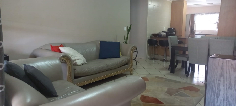 3 Bedroom Property for Sale in Silver Lakes Gauteng