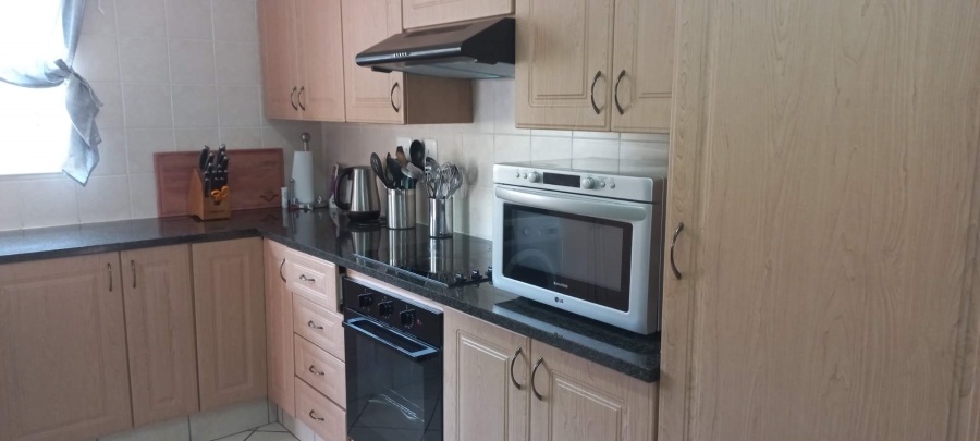 3 Bedroom Property for Sale in Silver Lakes Gauteng