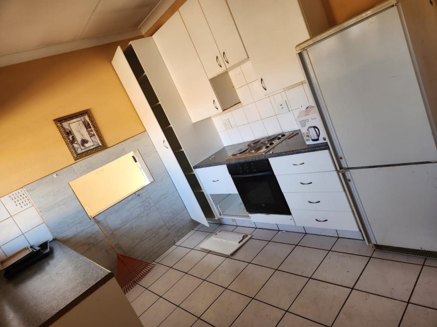 To Let 3 Bedroom Property for Rent in Silverton Gauteng
