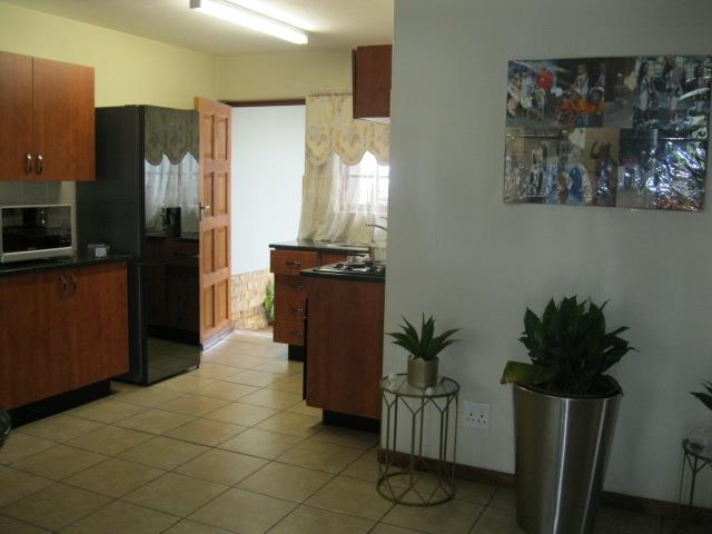To Let 2 Bedroom Property for Rent in Olympus AH Gauteng