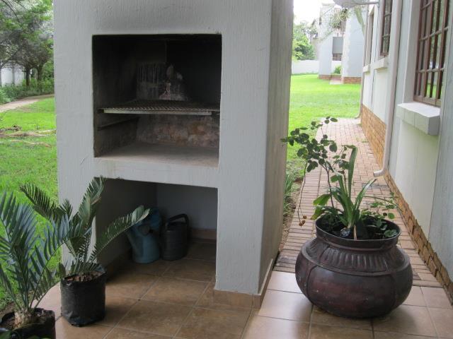 To Let 2 Bedroom Property for Rent in Olympus AH Gauteng