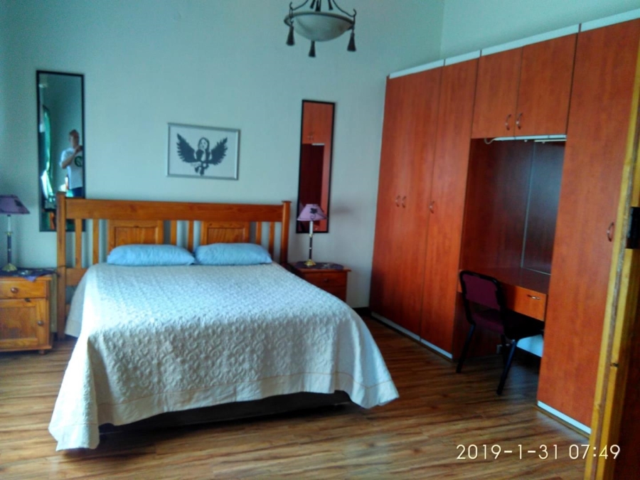 9 Bedroom Property for Sale in Menlyn Gauteng