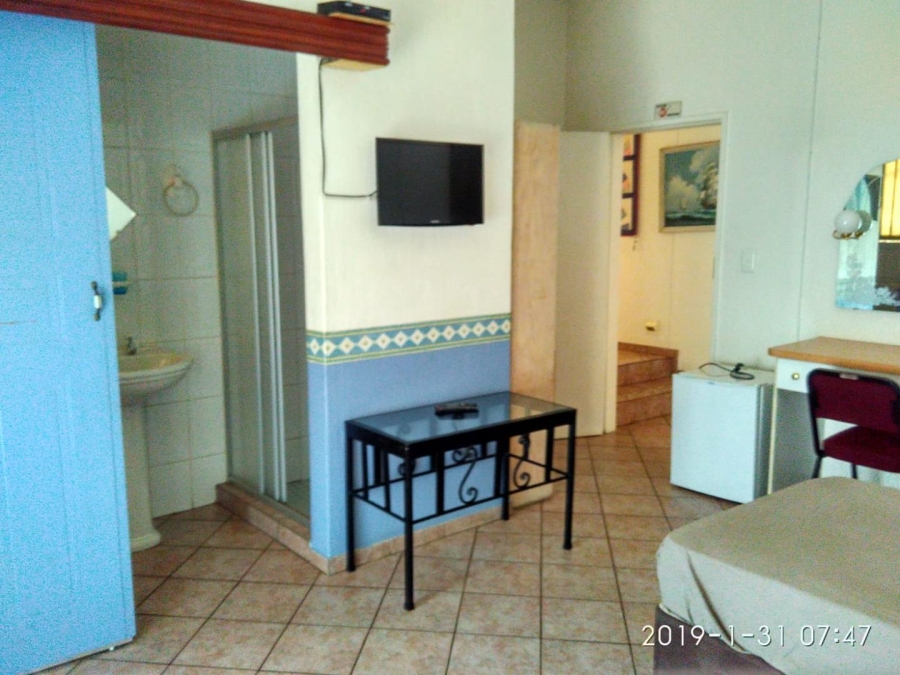 9 Bedroom Property for Sale in Menlyn Gauteng