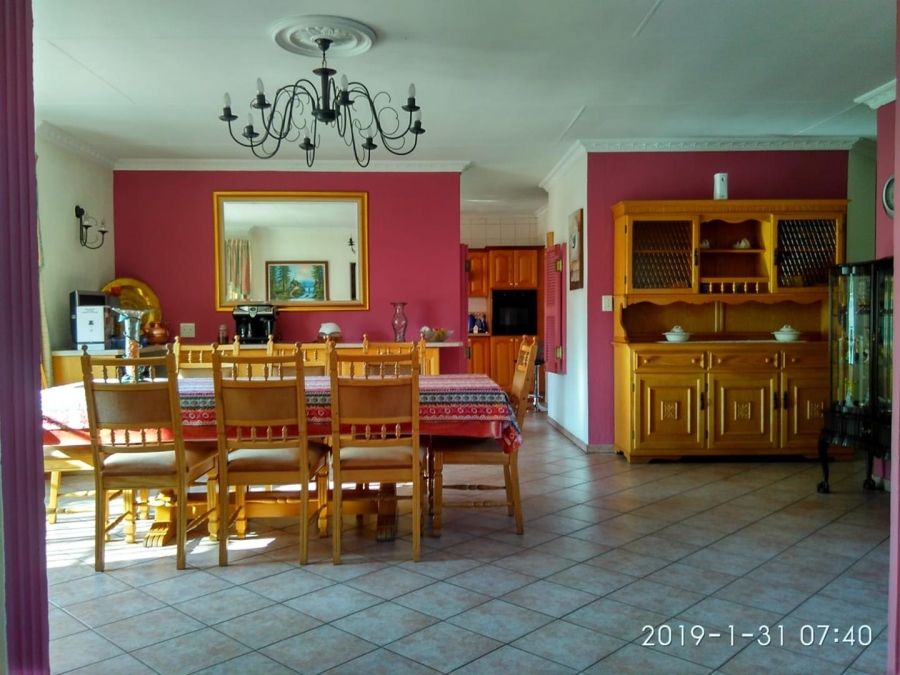 9 Bedroom Property for Sale in Menlyn Gauteng