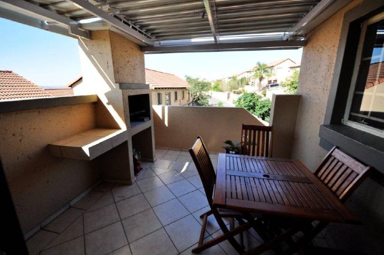 1 Bedroom Property for Sale in La Montagne Gauteng