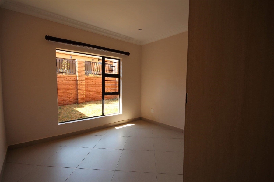 To Let 3 Bedroom Property for Rent in Olympus Gauteng