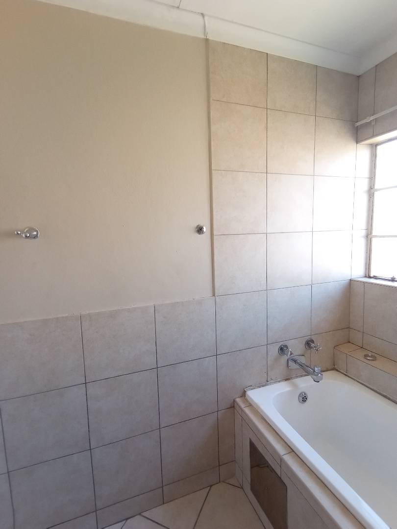 2 Bedroom Property for Sale in Terenure Gauteng