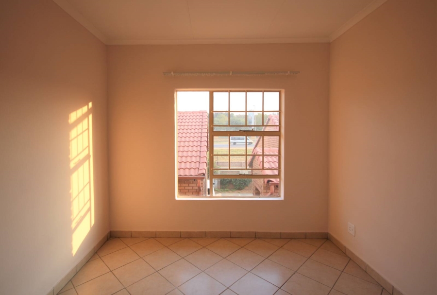 To Let 2 Bedroom Property for Rent in Hazeldean Gauteng