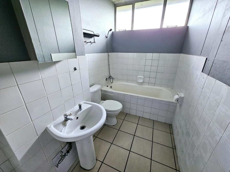 To Let 2 Bedroom Property for Rent in Kilner Park Gauteng