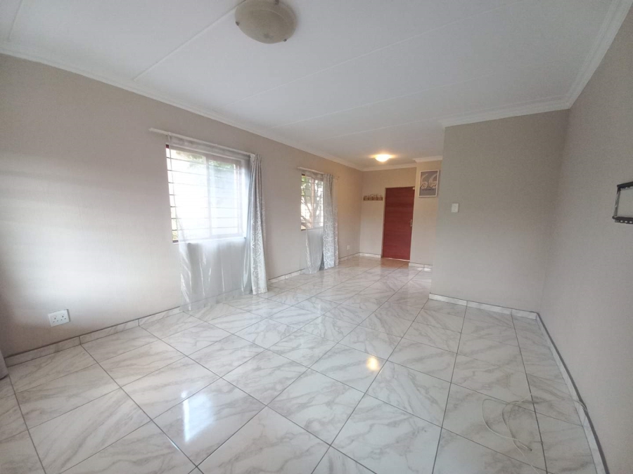 3 Bedroom Property for Sale in Willowbrook Gauteng