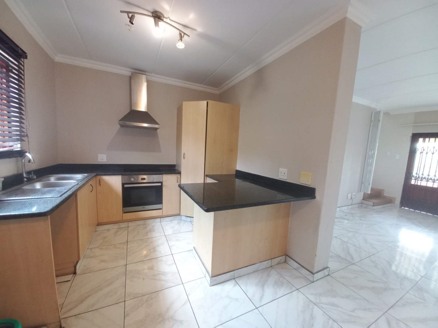 3 Bedroom Property for Sale in Willowbrook Gauteng