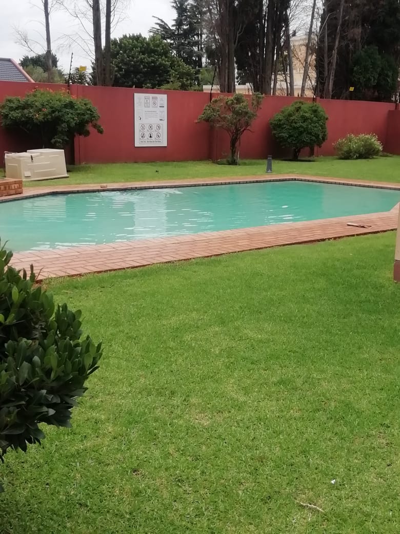 2 Bedroom Property for Sale in Lakefield Gauteng