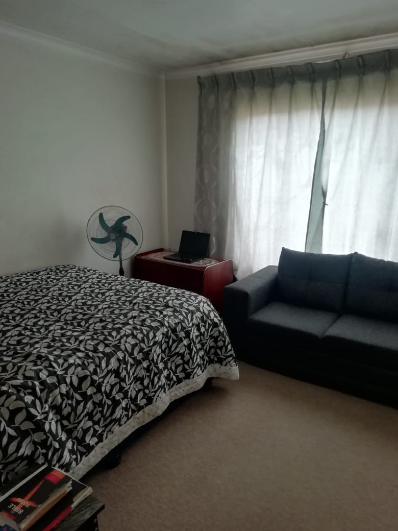 2 Bedroom Property for Sale in Lakefield Gauteng