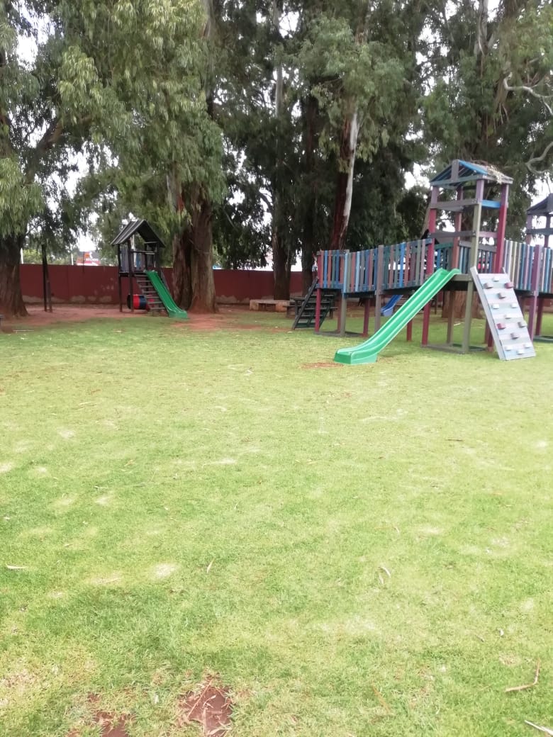 2 Bedroom Property for Sale in Lakefield Gauteng