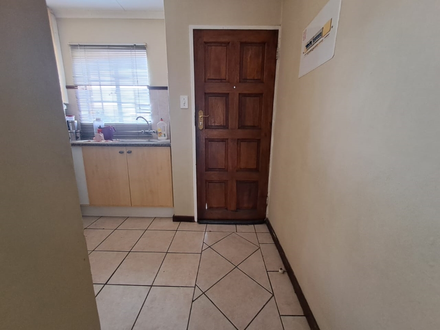 2 Bedroom Property for Sale in Eco Park Gauteng