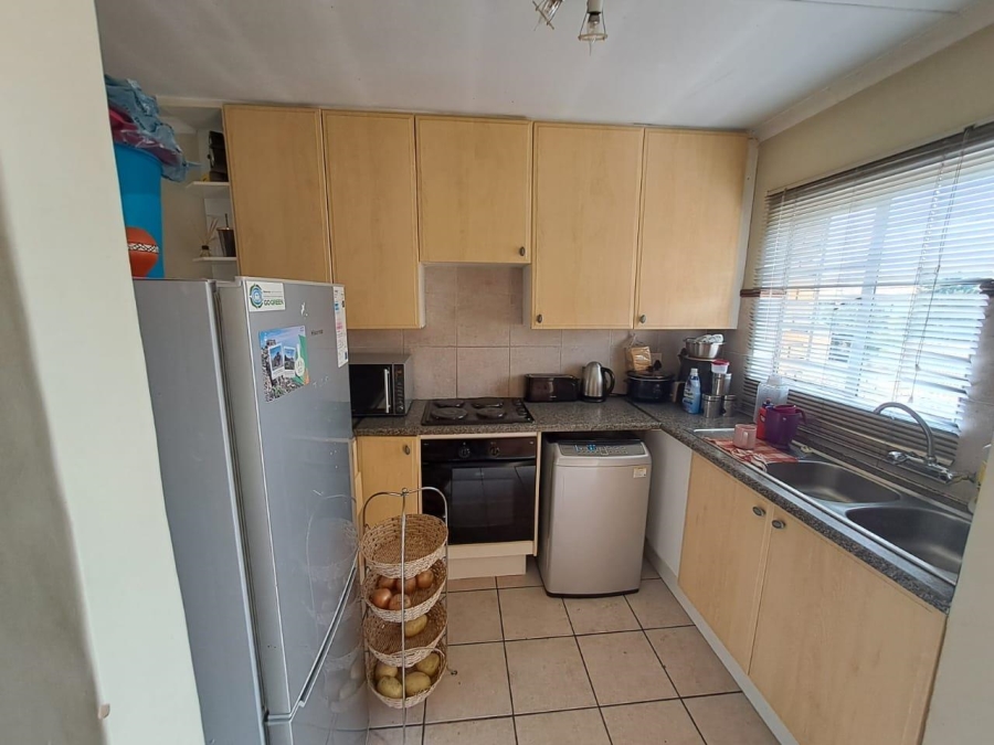2 Bedroom Property for Sale in Eco Park Gauteng