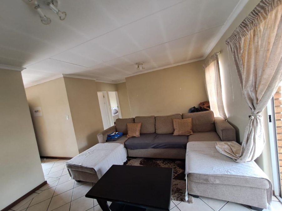 2 Bedroom Property for Sale in Eco Park Gauteng