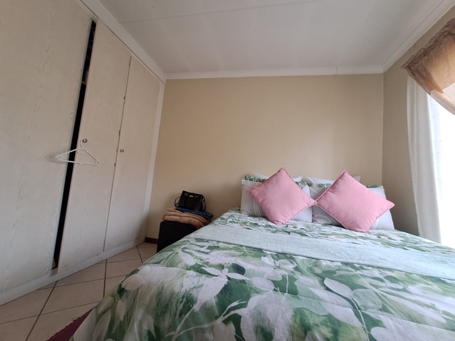 2 Bedroom Property for Sale in Eco Park Gauteng