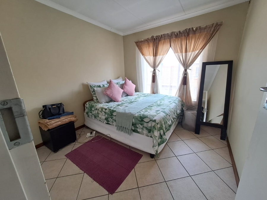 2 Bedroom Property for Sale in Eco Park Gauteng