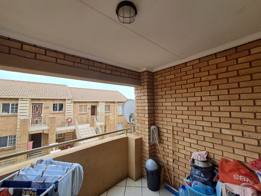 2 Bedroom Property for Sale in Eco Park Gauteng