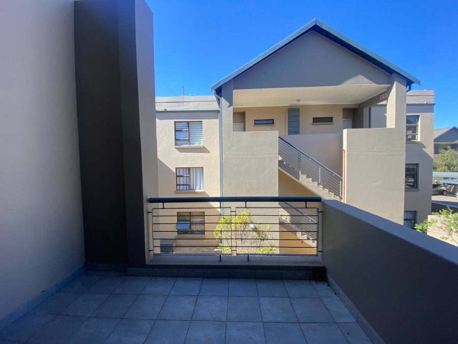 2 Bedroom Property for Sale in Ruimsig A H Gauteng