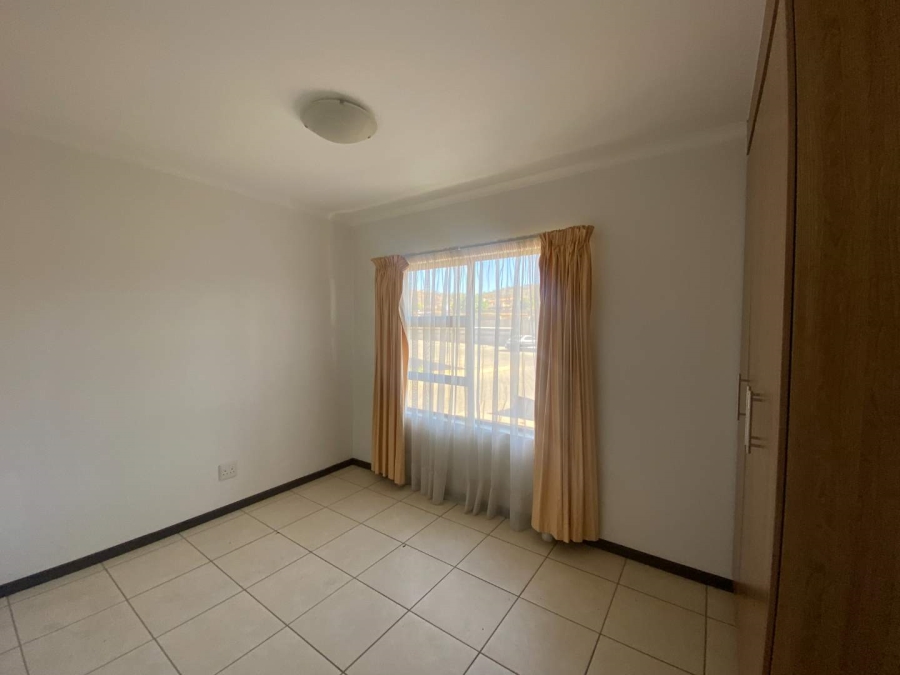 2 Bedroom Property for Sale in Ruimsig A H Gauteng