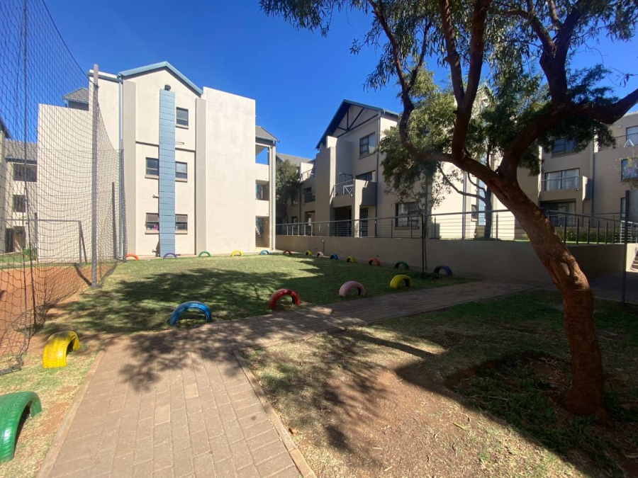 2 Bedroom Property for Sale in Ruimsig A H Gauteng