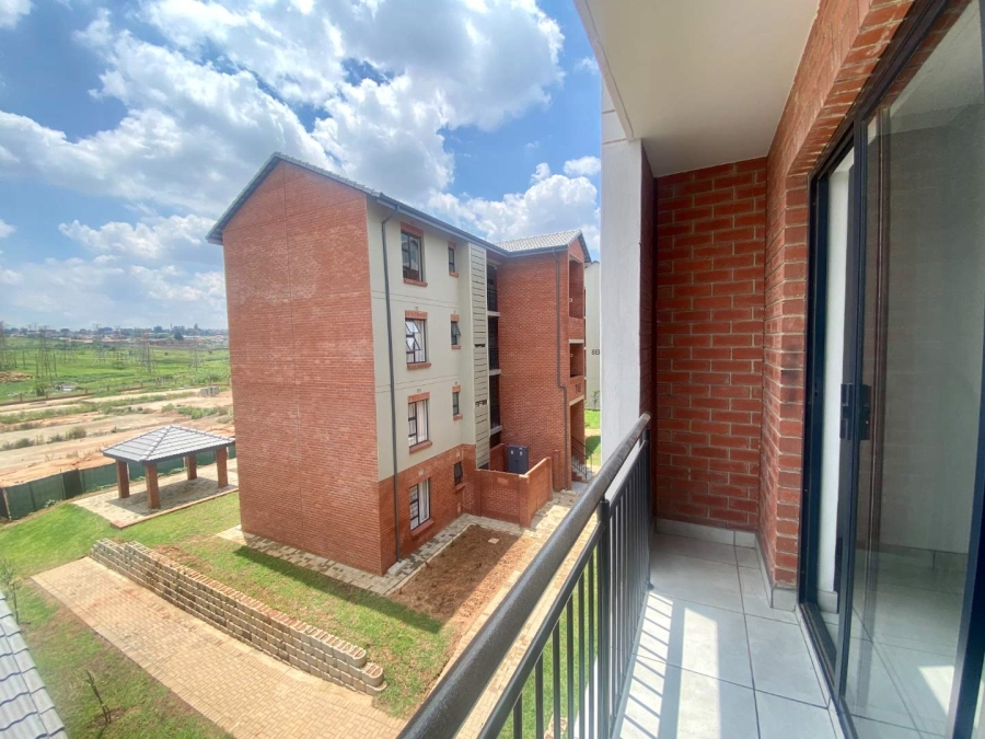 To Let 3 Bedroom Property for Rent in Orlando Gauteng