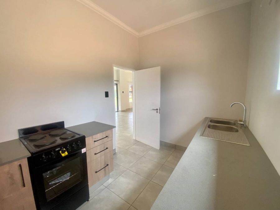 To Let 3 Bedroom Property for Rent in Orlando Gauteng