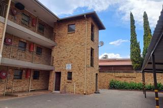 2 Bedroom Property for Sale in New Redruth Gauteng