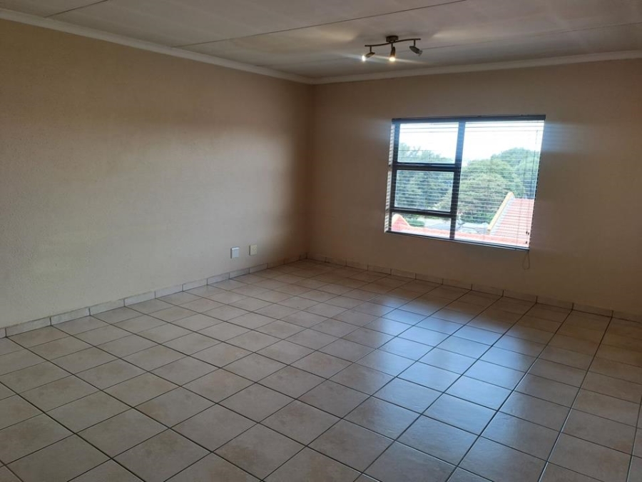 2 Bedroom Property for Sale in New Redruth Gauteng