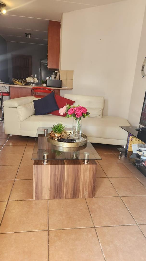 2 Bedroom Property for Sale in Theresa Park Gauteng