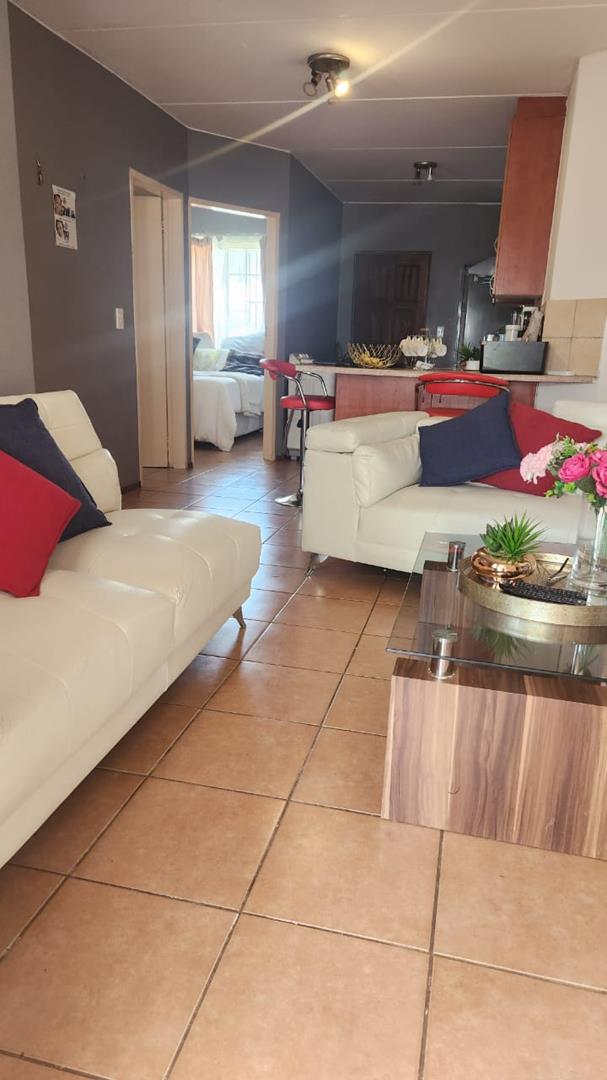 2 Bedroom Property for Sale in Theresa Park Gauteng