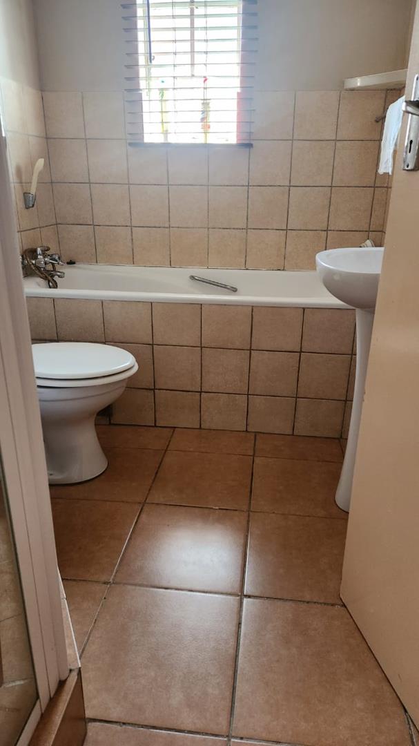 2 Bedroom Property for Sale in Theresa Park Gauteng
