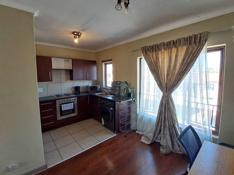 To Let 1 Bedroom Property for Rent in Vorna Valley Gauteng