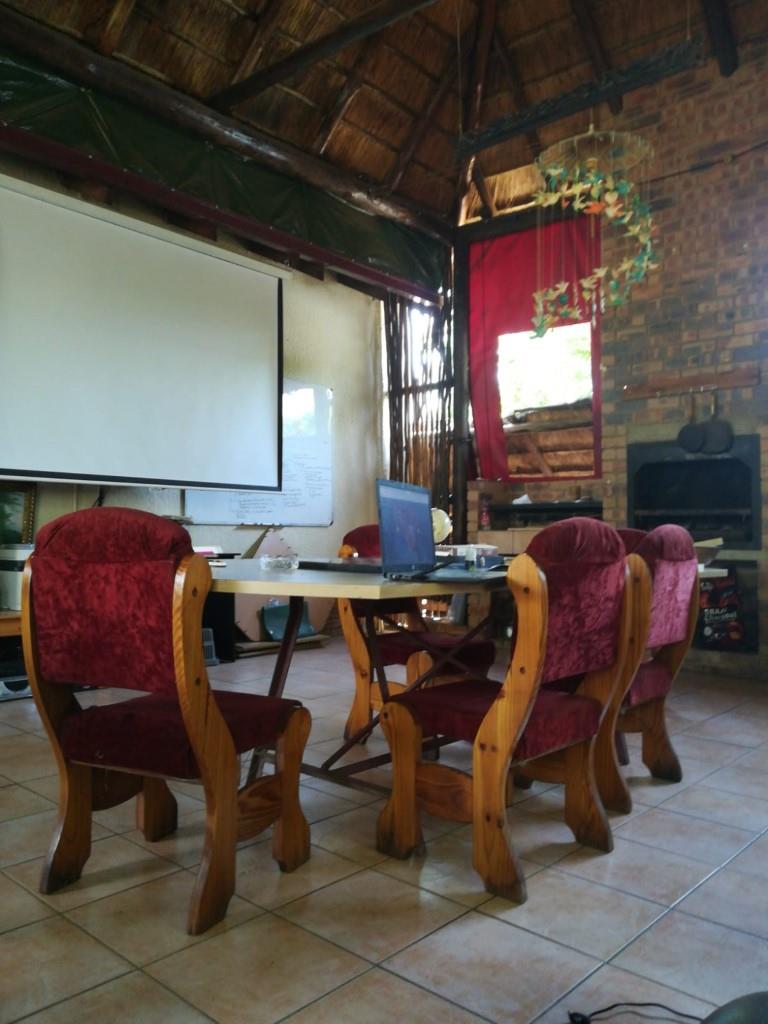 To Let 1 Bedroom Property for Rent in Douglasdale Gauteng