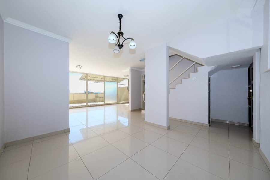 To Let 3 Bedroom Property for Rent in Killarney Gauteng