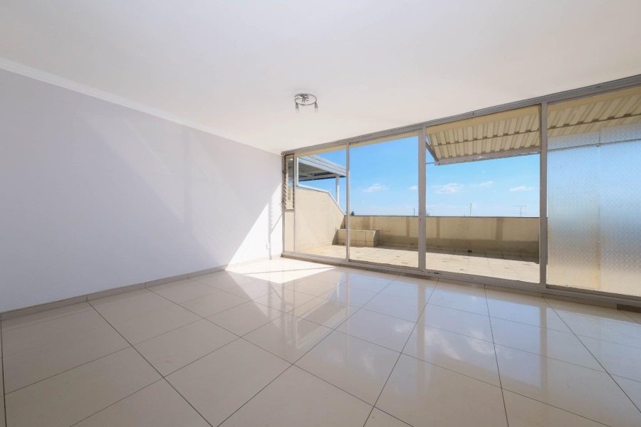 To Let 3 Bedroom Property for Rent in Killarney Gauteng