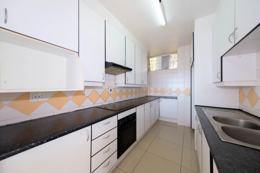 To Let 3 Bedroom Property for Rent in Killarney Gauteng