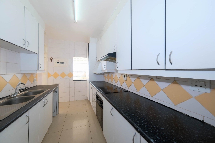 To Let 3 Bedroom Property for Rent in Killarney Gauteng