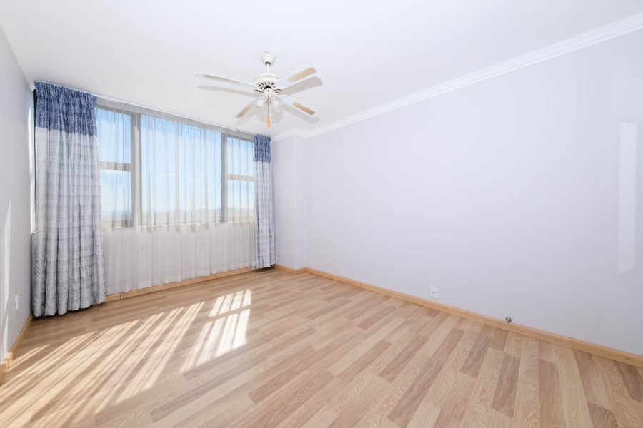To Let 3 Bedroom Property for Rent in Killarney Gauteng