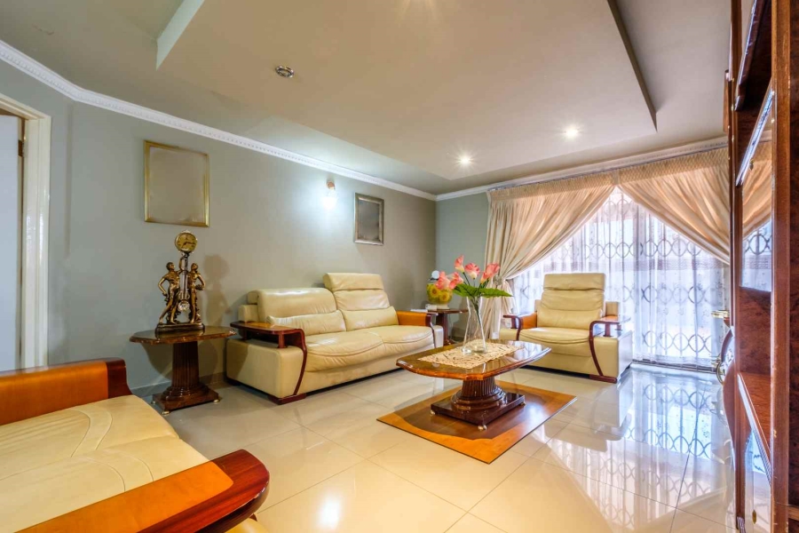 3 Bedroom Property for Sale in Mondeor Gauteng